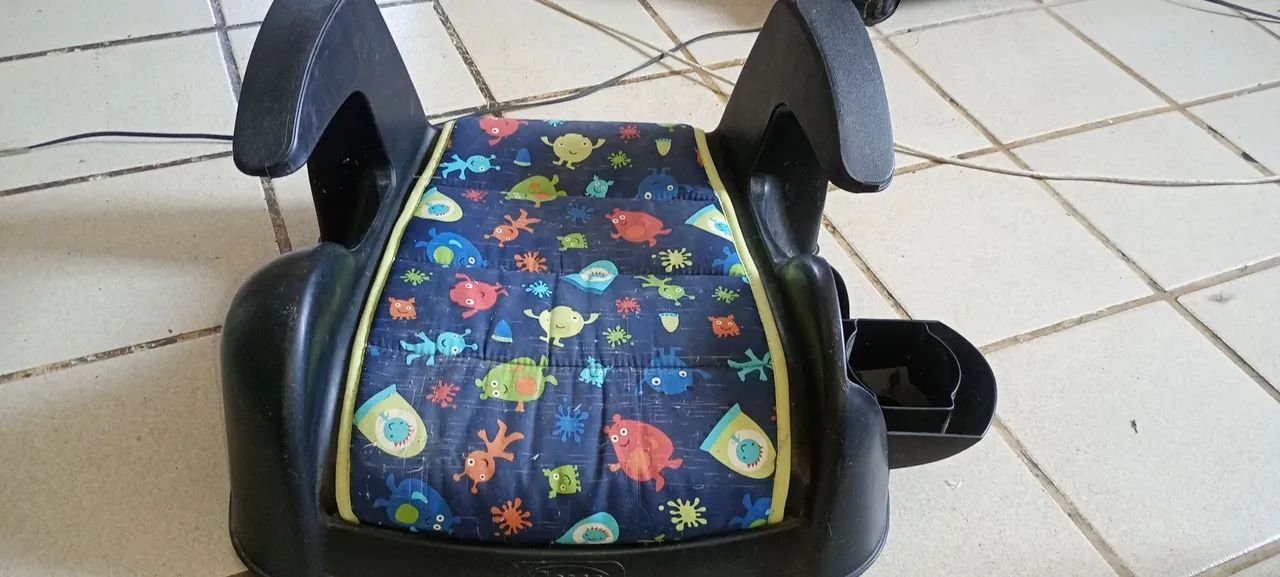 Cadeirinha de elevação infantil para carro - Foto 2