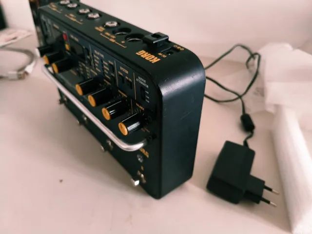 Pedal Korg Digital Delay Sdd3000 com fonte original(The Edge U2, Cold Play) - Foto 5