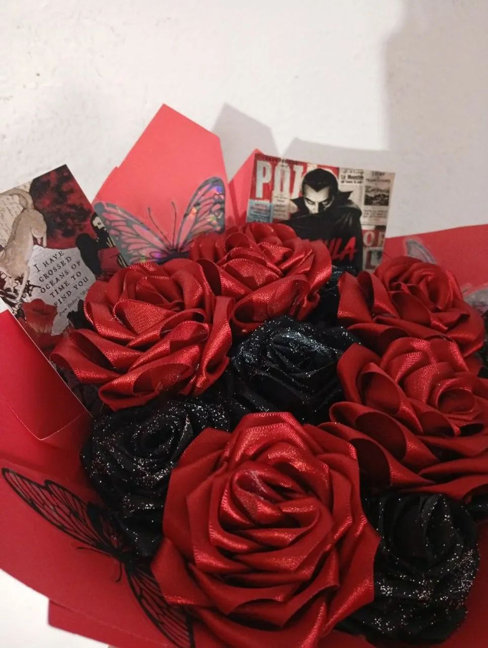 Buquê Cetim -Tema Drácula  - Foto 2