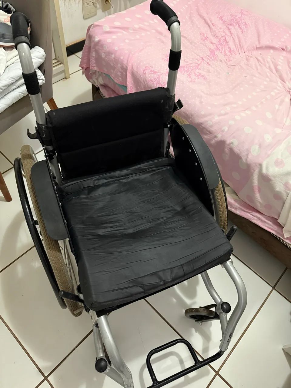Cadeira de rodas monobloco  - Foto 5