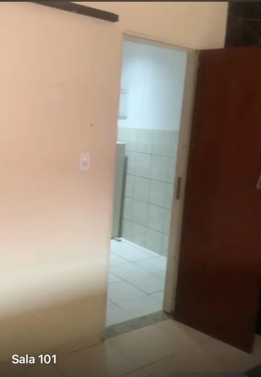 SALA COMERCIAL COM 20M QUADRADOS NO CENTRO DE BELFORD ROXO - Foto 4