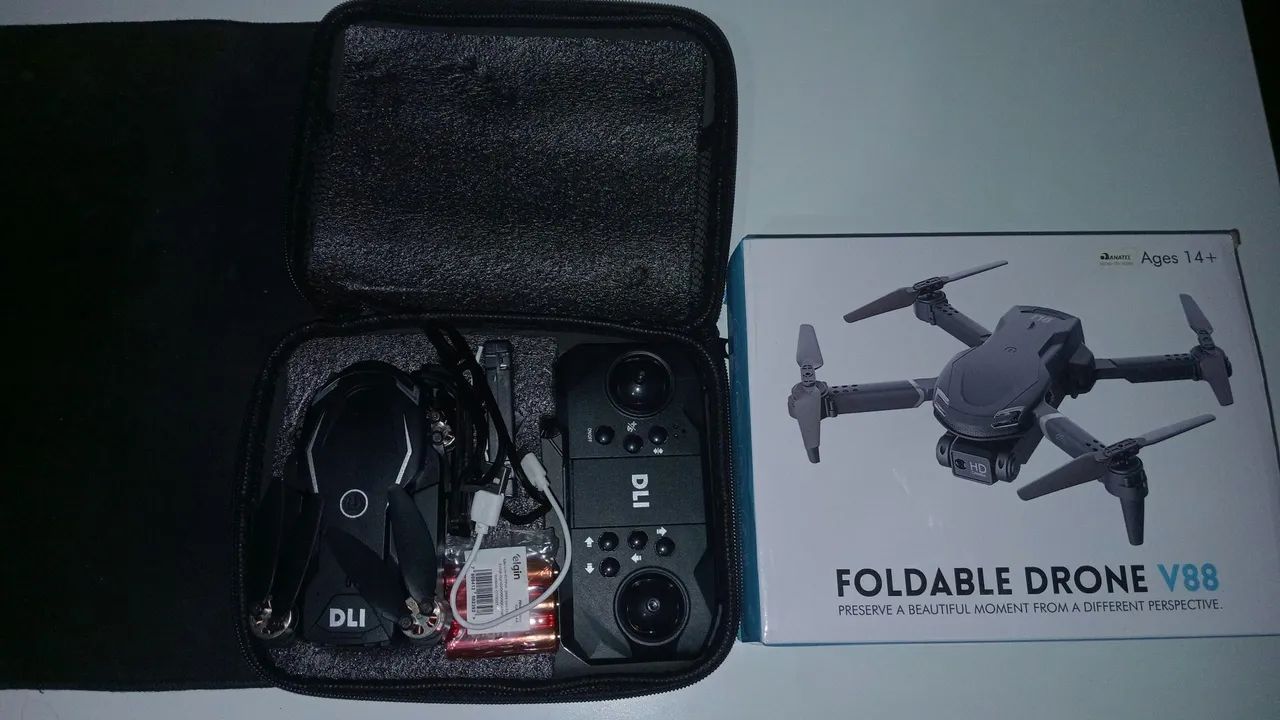 Drone HD V88 dobrável 