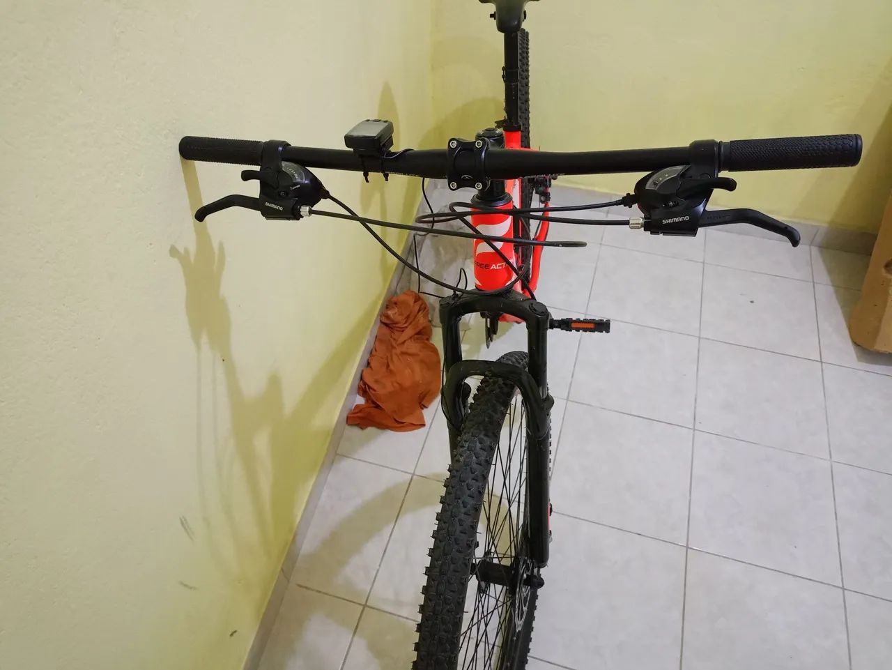 Bicicleta nova, quadro de alumínio, revisada, em excelentes condições. - Foto 3