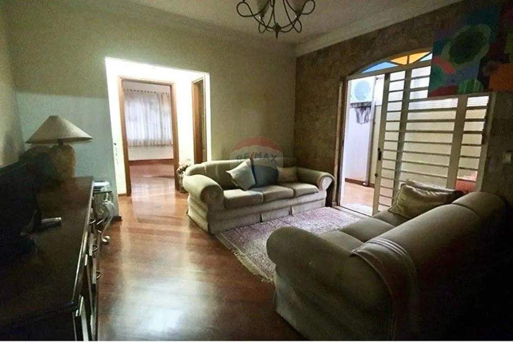 RE/MAX aluga imóvel comercial e/ou residencial, 250 m², com 5 quartos (3 suítes), 3 vagas, - Foto 4