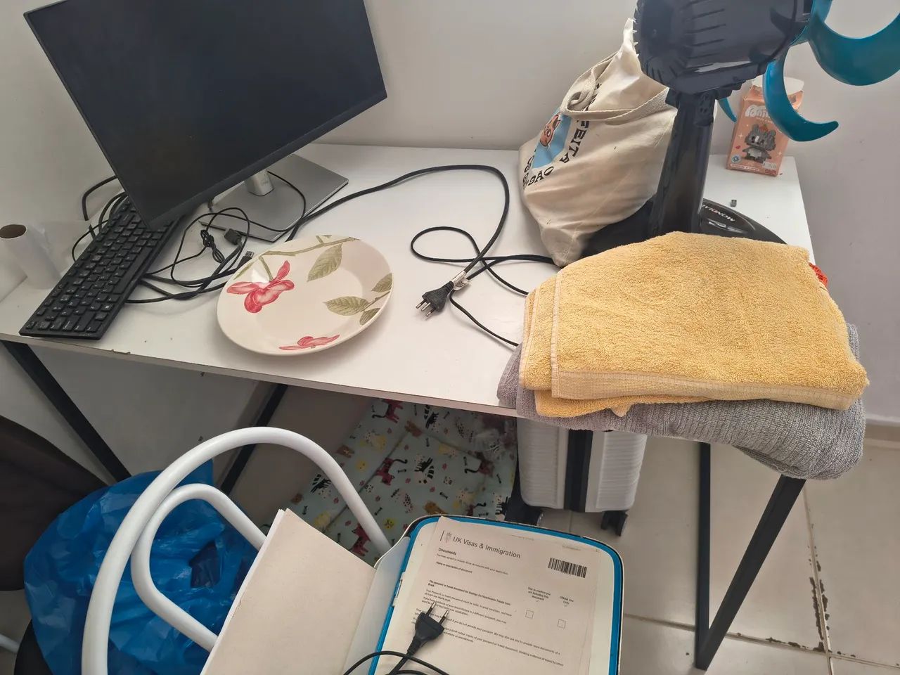 Mesa de estudo 2x0.6 - Foto 2