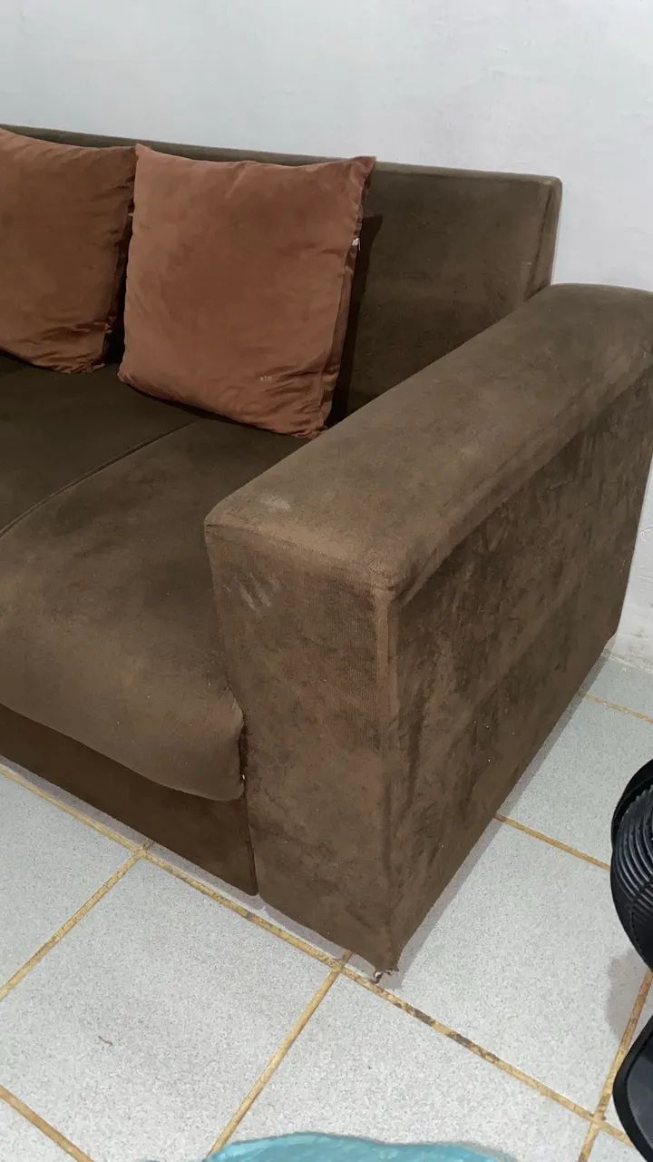 Vendo sofá 2 lugares bem conservado - Foto 2