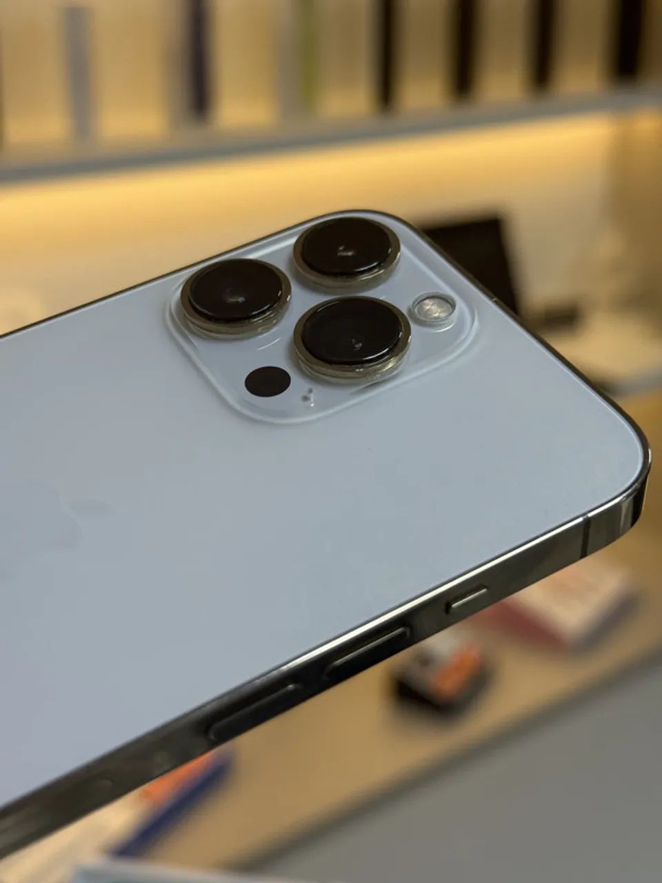 IPHONE 13 PRO 256GB DOURADO SEMINOVO - Celulares e Smartphones