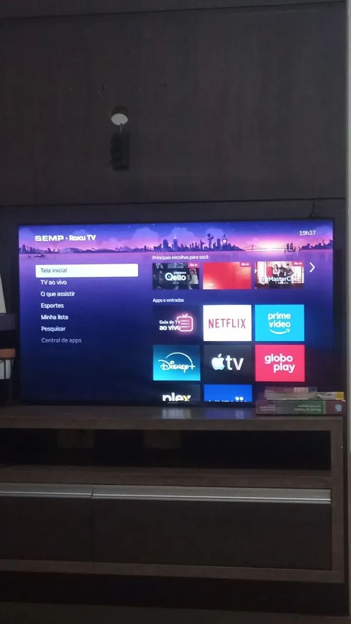 Vendo televisão Semp Roku Tv43 polegadas, funcionando ok, motivo mudança  - Foto 5