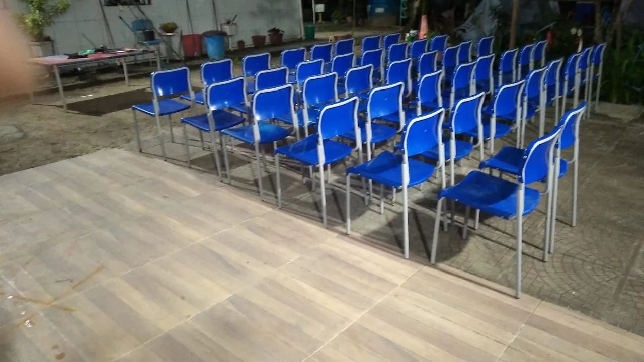 CADEIRAS EMPILHÁVEIS  - Foto 4