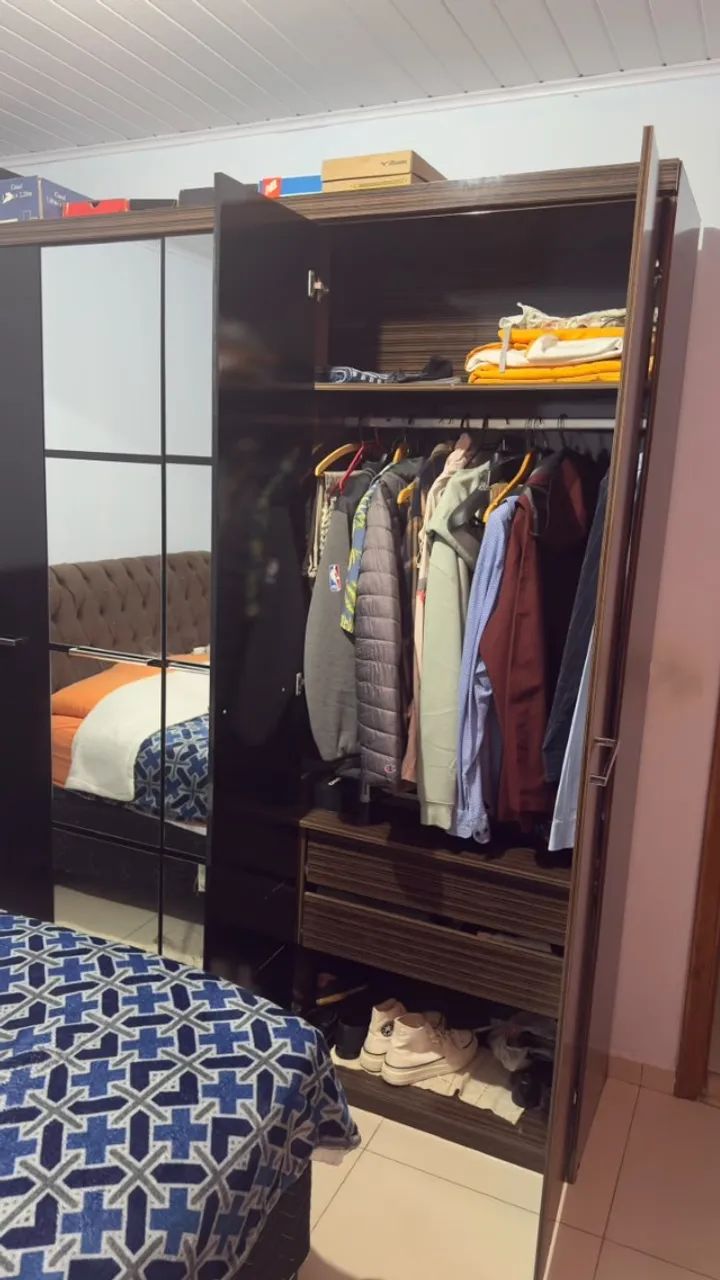 Guarda-Roupa Casal Grande com Espelho e Gavetas - Ótimo Estado - Foto 2