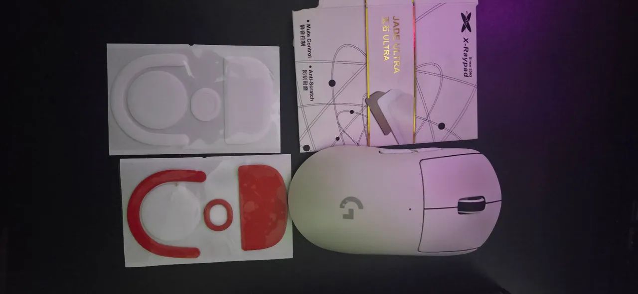 Mouse gprox superlight 2 mais 2 feets 