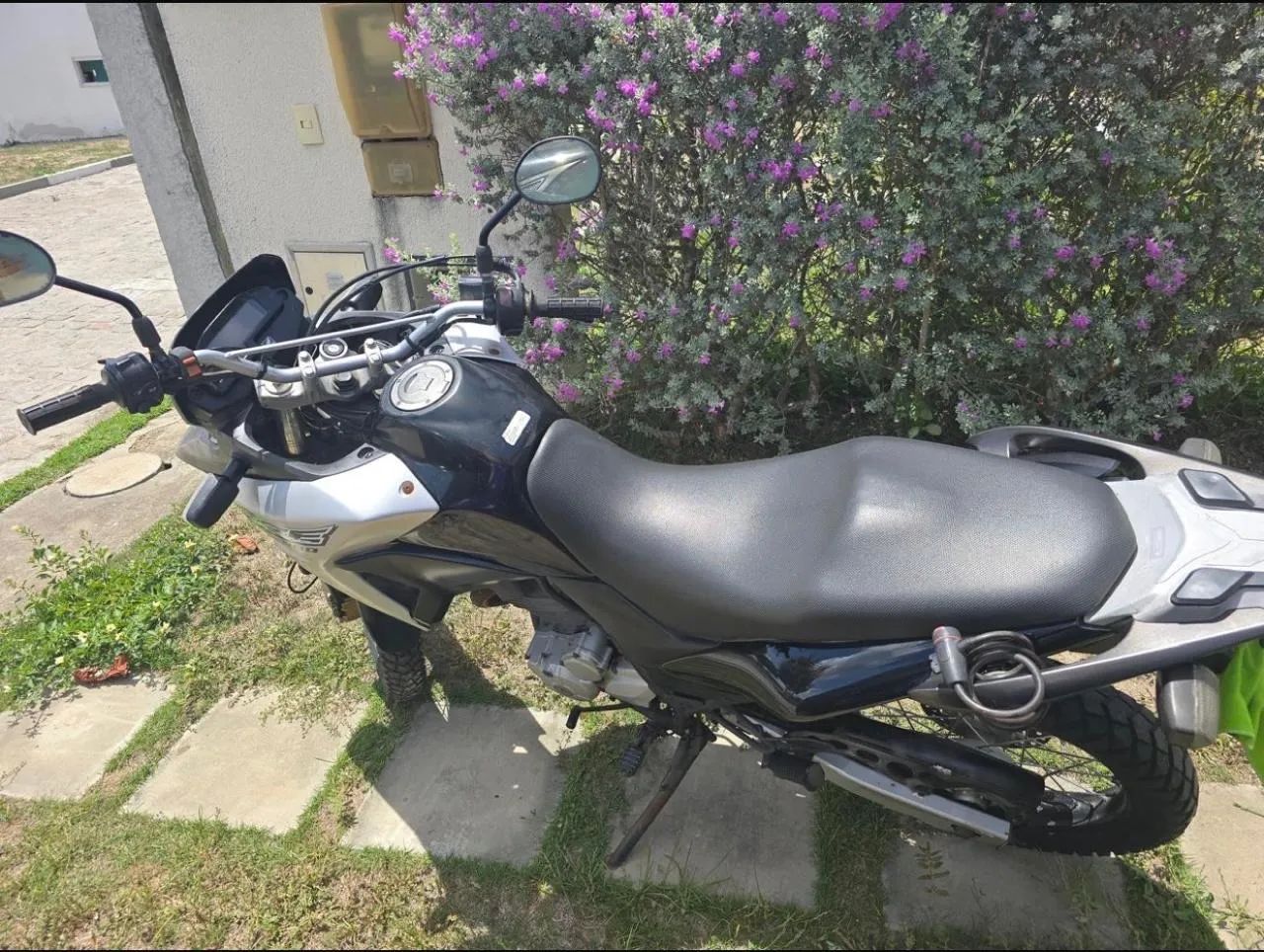 VENDO XRE 2017  - Foto 2