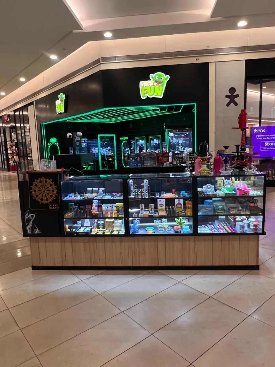 Loja de presentes e tabacaria. Quiosque móvel planejado - Foto 4