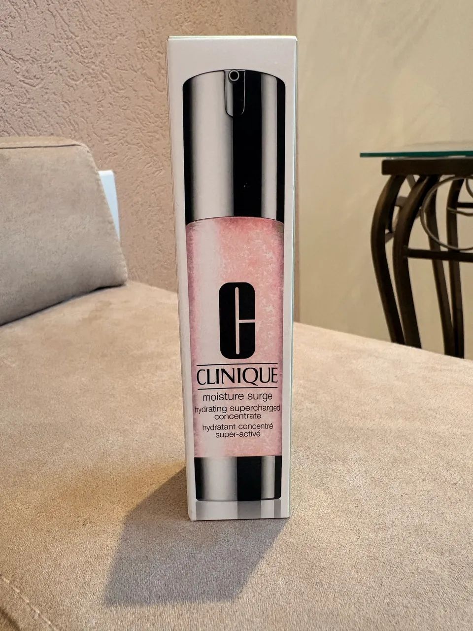 Hidratante Facial em Gel Moisture Surge Supercharged