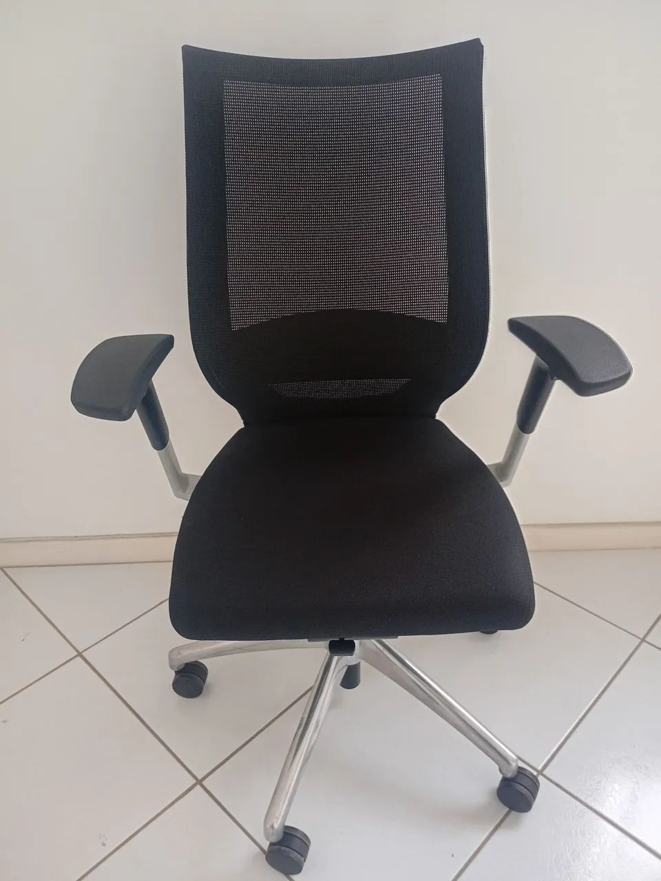 Cadeira de escritório Giroflex  - Foto 2