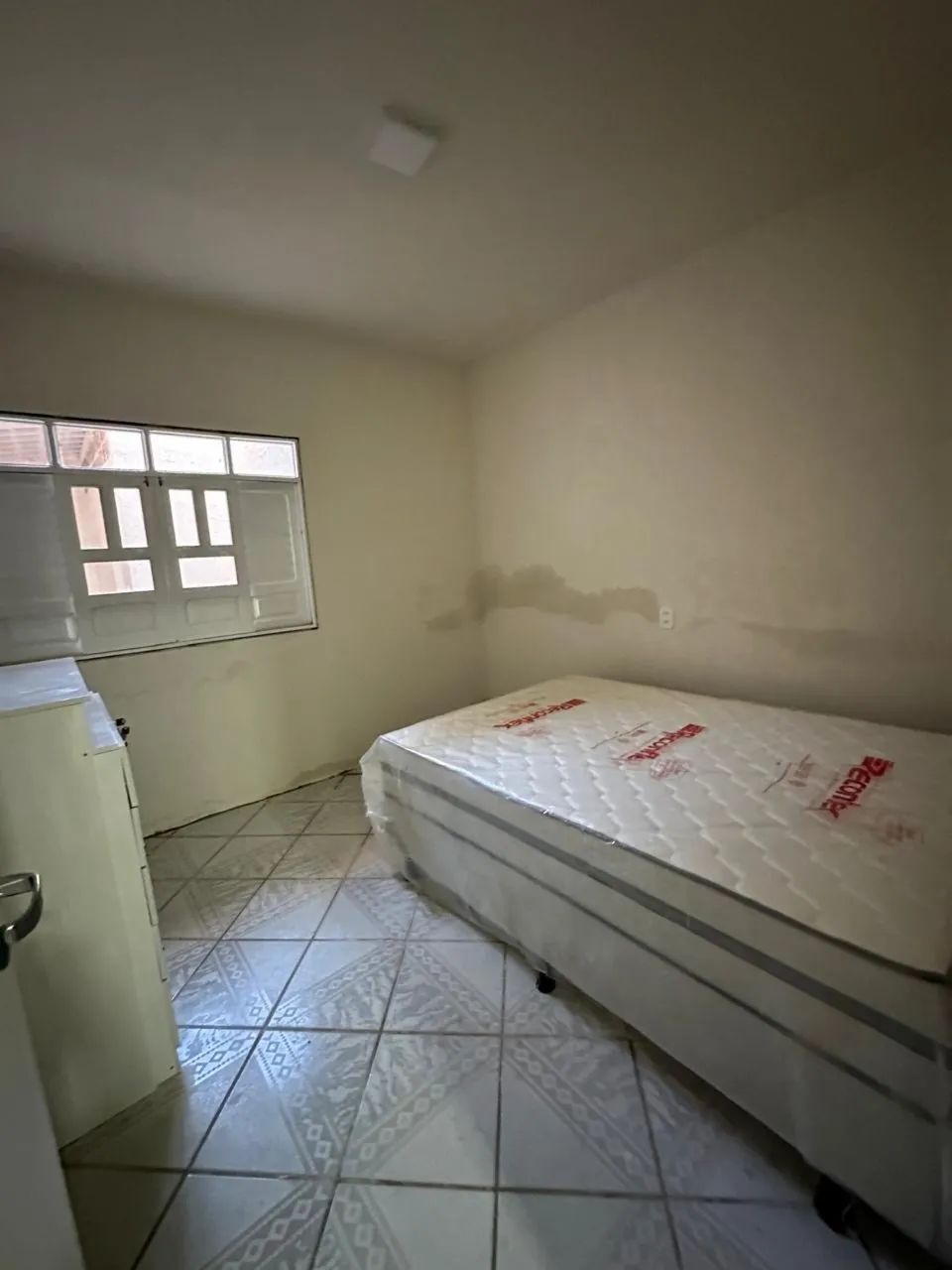 Aluguel de QUARTOS com ar-condicionado mobiliado 