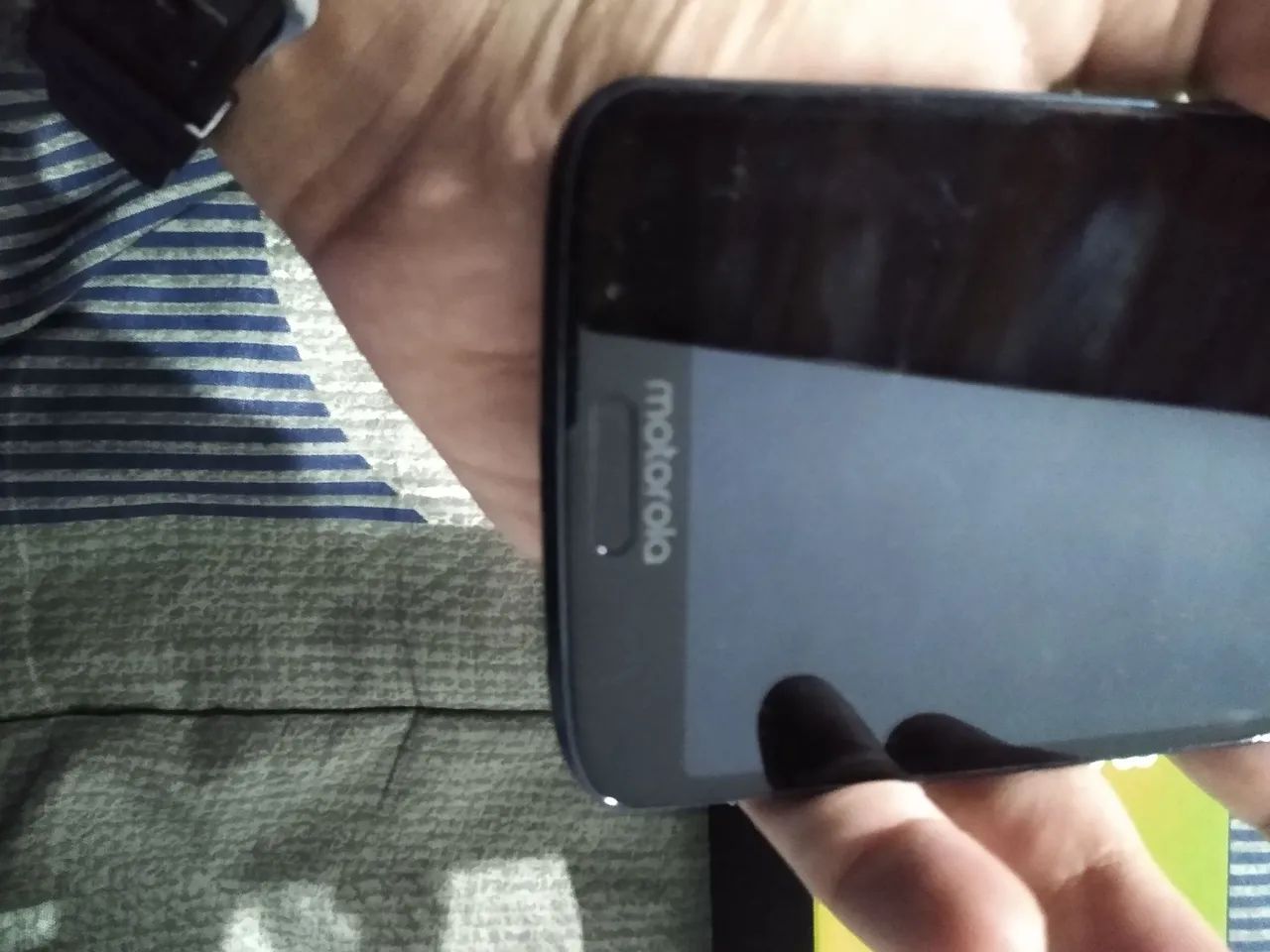 Moto g6 plus funcionando normalmente só celular e caixa - Foto 4