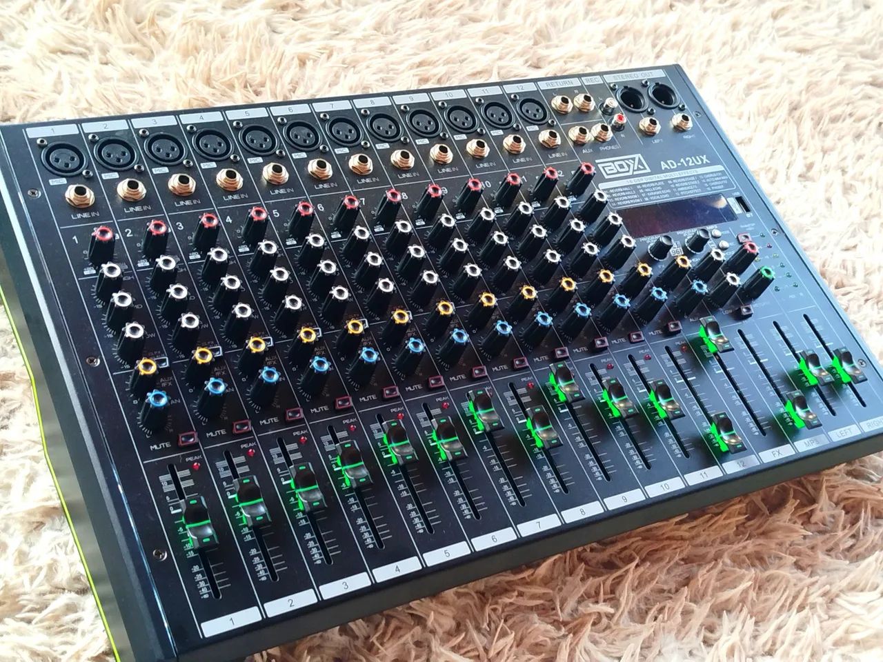 Mesa de 12 canais 