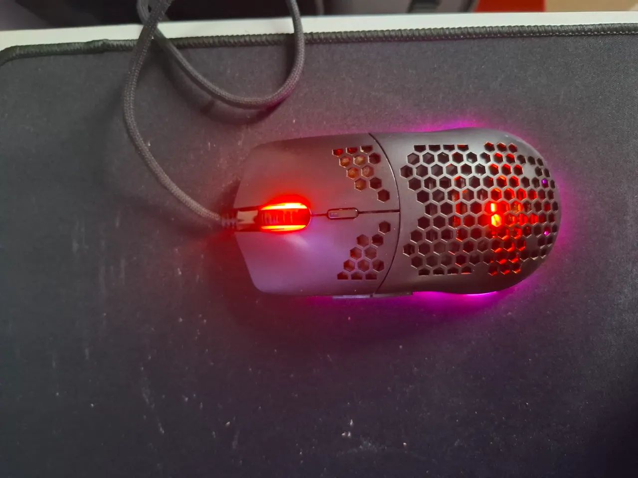 Mouse Gamer conservado e em perfeito estado
