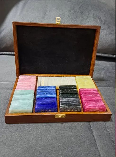 Estojo de Poker com fichas em madre pérola - Foto 2