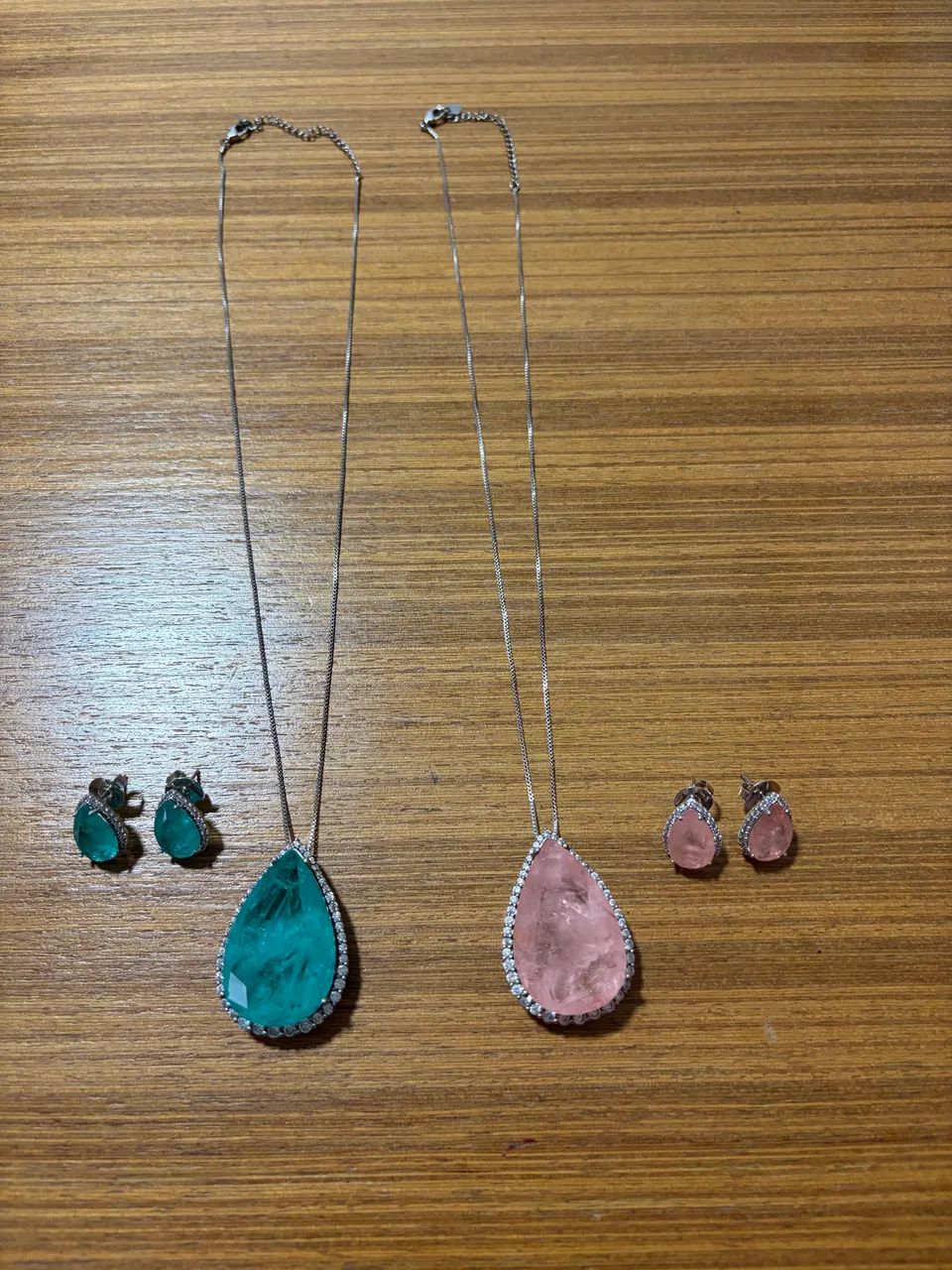 Conjunto semijoia gota grande cravejada turmalina Paraíba fusion e Morganita fusion