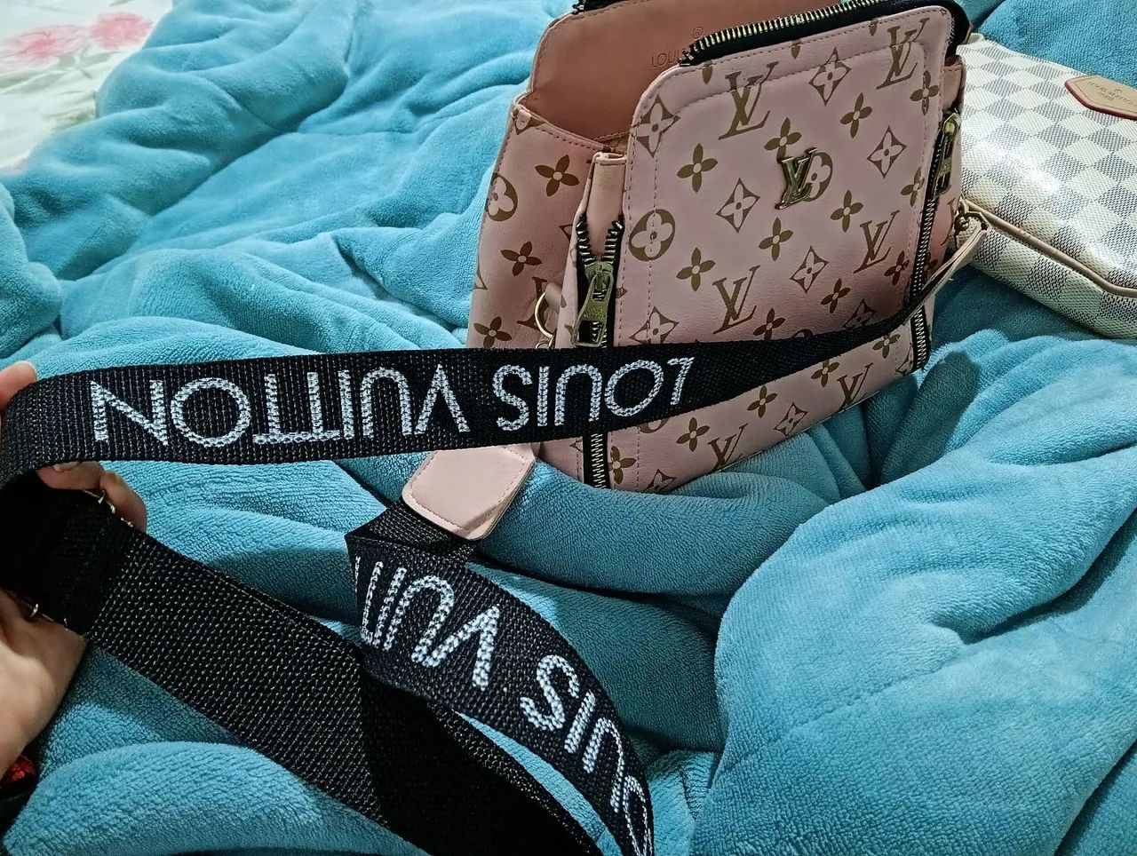 Bolsa Louis Vuitton baú  - Foto 3