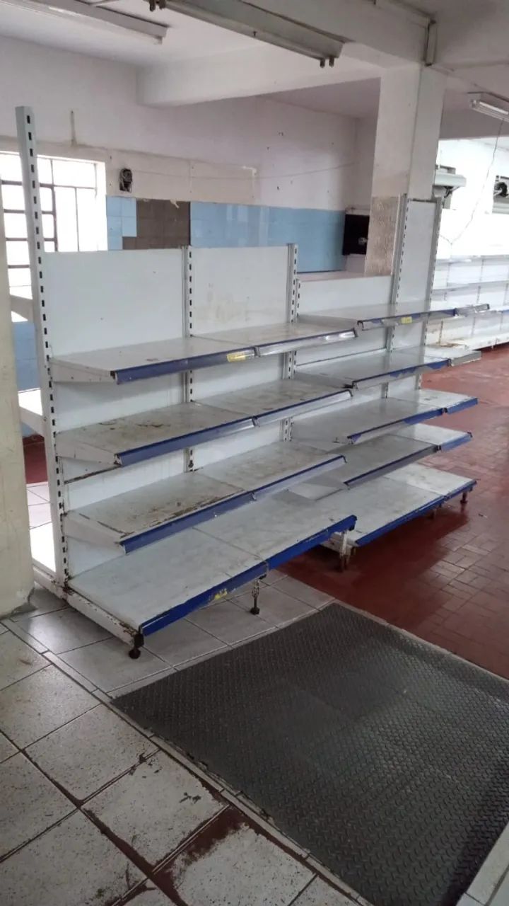 Gôndolas de Centro para Mercado, Loja e Farmácia (desapego)