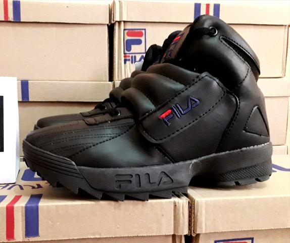 tenis fila bota