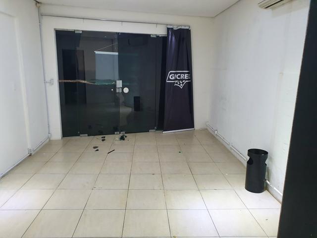 Alugo sala comercial térrea - Foto 6