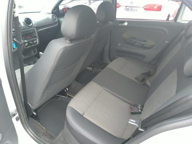 VOLKSWAGEN VOYAGE CITY 1.6 2013 - Foto 8