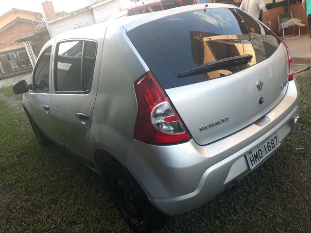 Sandero 1.6 / 2010 - Foto 2