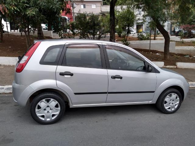 Ford Fiesta 1.6 Flex (2005) - Em ótimo estado!!!