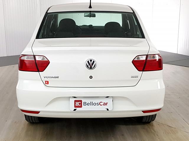 VolksWagen VOYAGE Trendline 1.6 T.Flex 8V 4p - Branco - 2018 - Foto 2