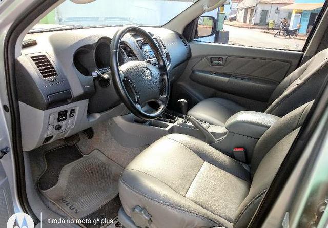 HILUX Srv 3.0 Diesel 4x4 auto. 2011 - Foto 5