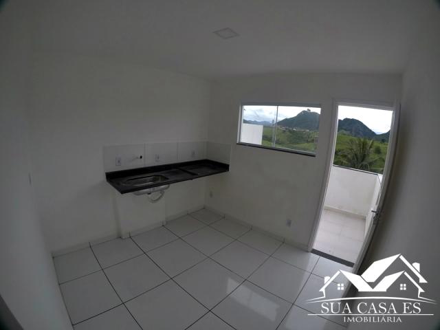 Bela Casa Triplex 2 Quartos com Enorme área externa para espaço Gourmet - Foto 3