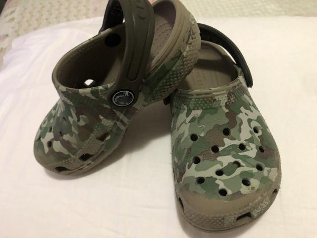 CROCS exército masculino lindo - Foto 3
