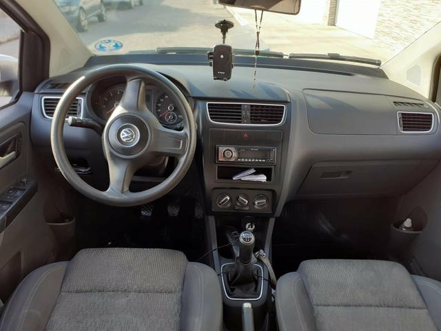 Vendo carro Fox bem conservado carro novinho ! - Foto 2