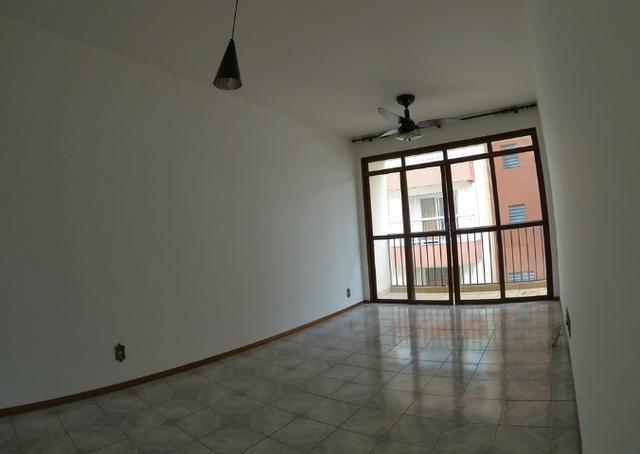 Bom Jardim/Estoril, à 70m do Plazza, 2 garagens, 3 quartos, 1 suíte, sacada, 17-3016-7510 - Foto 2