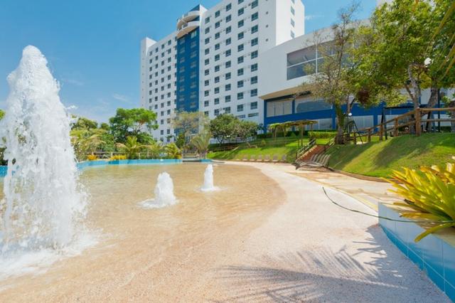 Apartamento suíte mobiliado em condomínio de luxo a venda em Caldas Novas GO - Foto 3