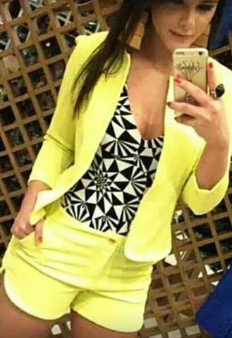 Blazer short e blusa - Foto 2