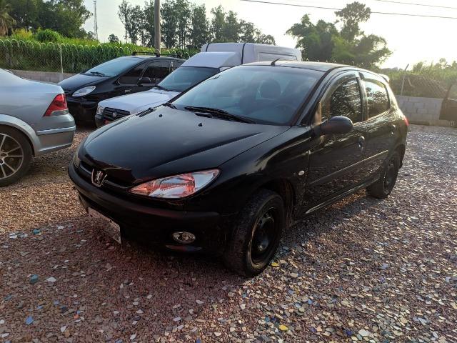 Peugeot 206 1.6 Presence 16V Flex 4P Manual - 2005 - Foto 2