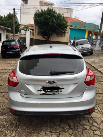 Ford Focus 1.6 - Foto 2