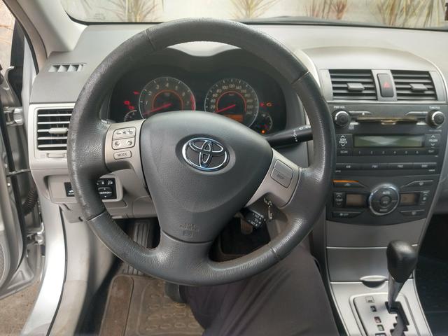 Vendo Corolla XEI 1.8 09/10 - Foto 2