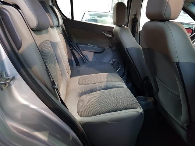 Fiat Palio Essence 1.6 2014 - Completo - Foto 9