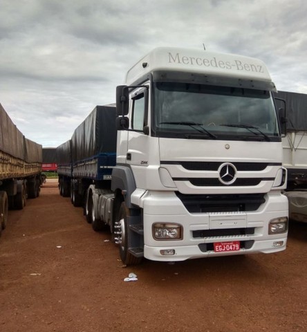 VENDO MB 2544 6X2 ANO 2010