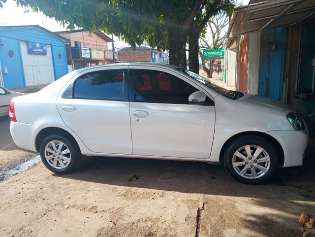 ETIOS SEDÃ