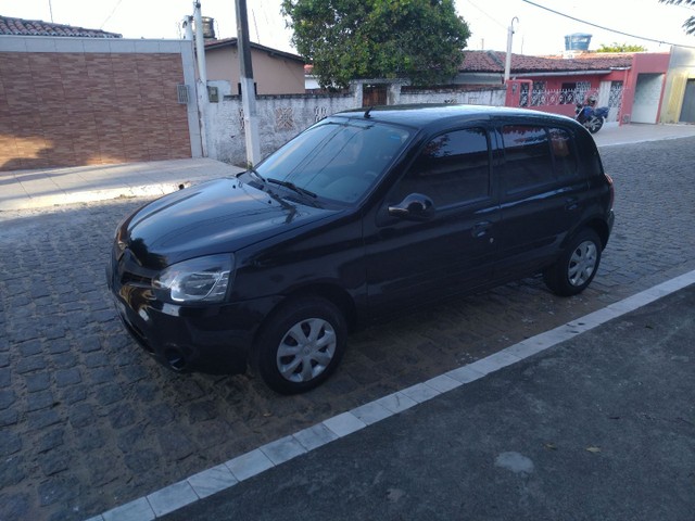 CLIO 2015 4P