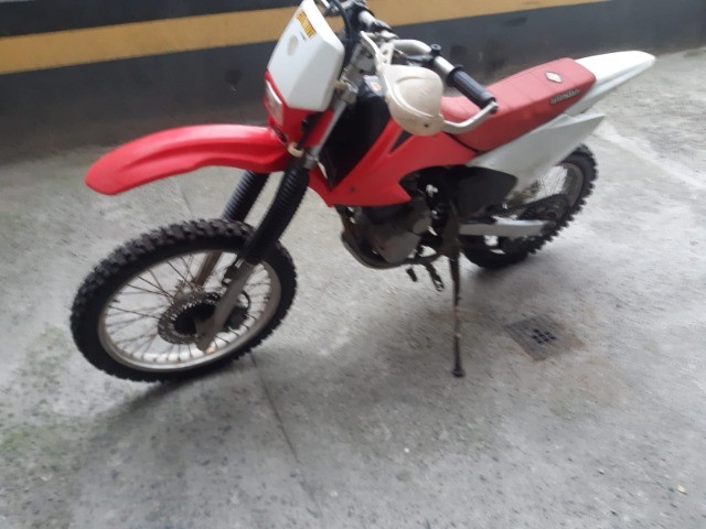 MOTO TRILHA