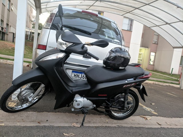 HONDA BIZ 125 ANO 2015. 9000 REAIS