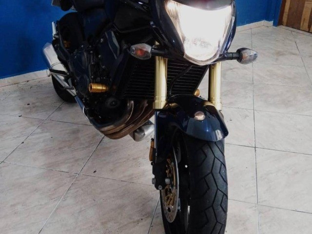 *CHAME NO WHTS* CB 600F HORNET